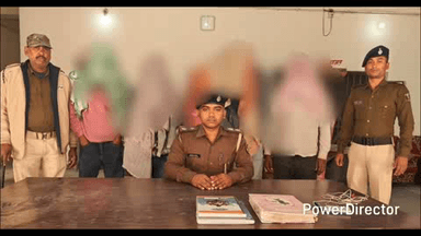 कोढ़ा: कोढ़ा: दादपुर चौक के पास कोढ़ा थाना पुलिस ने 25 मवेशियों के साथ पाँच पशु तस्करों को किया गिरफ्तार, भेजा जेल, जाँच शुरू