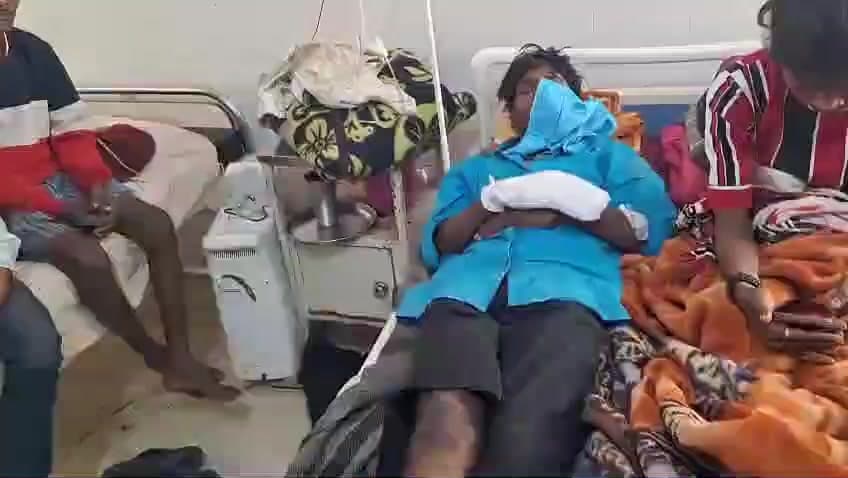 कुरडेग: कुरडेग मेला देख कर लौट रहे युवक खरवाटोली के पास मोटरसाइकिल दुर्घटना में गिरकर हुआ घायल लाया गया अस्पताल
