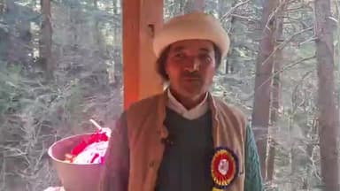 चच्योट: बीमारियों से राहत दिलाने वाले देवता के रूप में प्रसिद्ध बड़ा देव कमरूनाग के ज्येष्ठ पुत्र देव बाला टीका-गंगा राम गुर