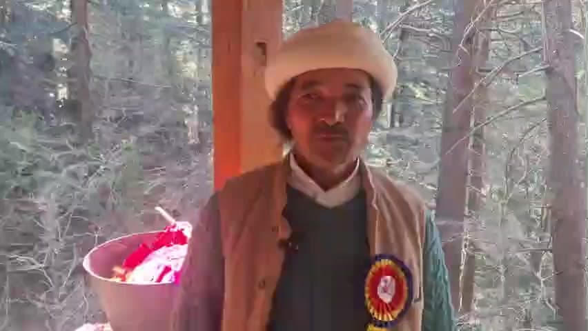 चच्योट: बीमारियों से राहत दिलाने वाले देवता के रूप में प्रसिद्ध बड़ा देव कमरूनाग के ज्येष्ठ पुत्र देव बाला टीका-गंगा राम गुर