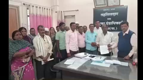 कारंजा: खैरी धरणाचे चौथे पाणी शेतीला सोडा; अन्यथा उपोषणाचा इशारा, शेतकऱ्यांचे लघुपाटबंधारे विभाग व तहसीलदारांना निवेदन