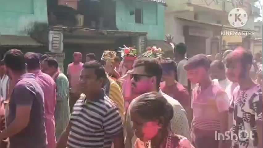 ଜୁନାଗଡ: ପୂର୍ଣ୍ଣାହୁତି ସହ ଦହିହାଣ୍ଡି ଭଙ୍ଗାଯିବା ପରେ ଉଦଯାପିତହେଲା ଜୁନାଗଡ଼ ପଲାଶ ଗ୍ରାମ ଠାରେ ଆୟୋଜିତ ଷୋହଳ ପ୍ରହରୀ ନାମ ଯଜ୍ଞ