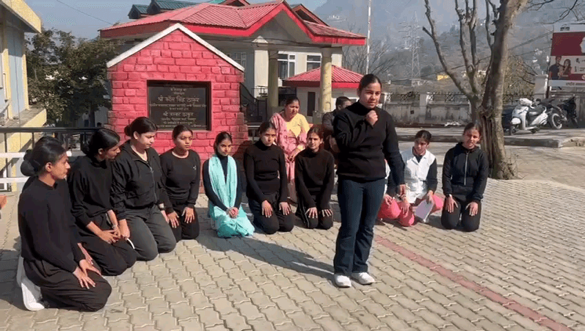 नमहोल: नर्सिंग छात्रों ने नुक्कड़ नाटक के माध्यम से कैंसर जागरूकता का संदेश दिया