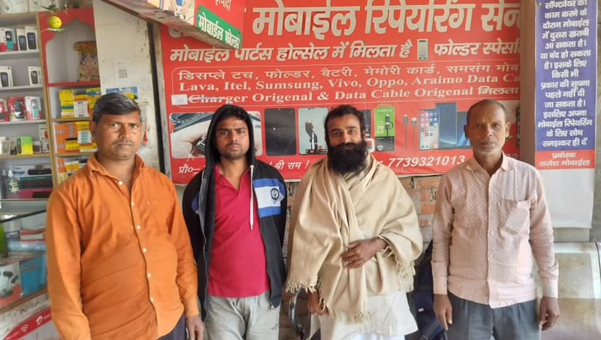 बाराचट्टी: पैदल तीर्थ यात्रा पर निकले संत का बाराचट्टी में स्वागत, लगभग 8 साल तक चलेगी यह पद यात्रा