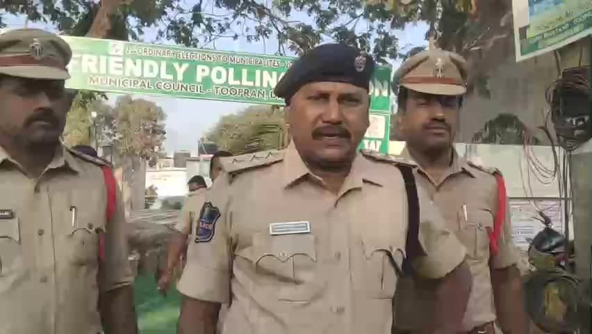 తూప్రాన్: తూప్రాన్ :మున్సిపల్ ఎన్నికలకు భారీ బందోబస్తు: డిఎస్పి నరేందర్ గౌడ్