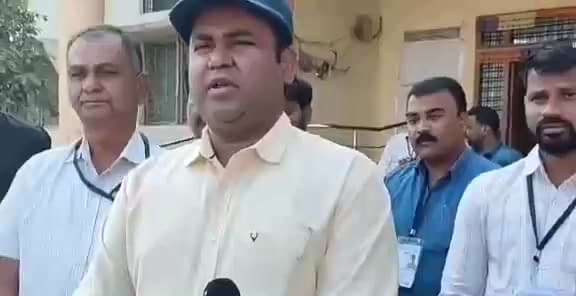 అల్లాదుర్గం: మెదక్ : స్వచ్ఛందంగా ఓటింగ్  లో పాల్గొనాలి: జిల్లా కలెక్టర్ రాహుల్ రాజ్