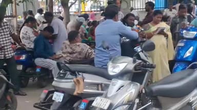 எழும்பூர்: உதவித் தொகையை உயர்த்தி வழங்க வேண்டும் - காமராஜர் சாலையில் போராட்டத்தில் ஈடுபட்ட மாற்றுத்திறனாளிகள் கைது