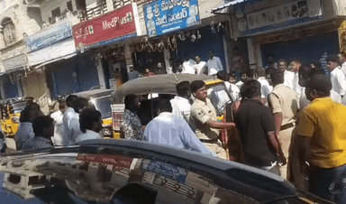 మనోహరాబాద్: నర్సాపూర్: ఇరు వర్గాల మధ్య ఘర్షణ చదరగొట్టిన పోలీసులు