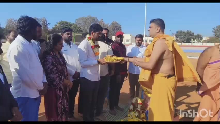 ಮಾಲೂರು: ಶಿವರಾತ್ಯೋತ್ಸವ  ಕಾರ್ಯಕ್ರಮ ಯಶಸ್ವಿ ಗೊಳಿಸುವಂತೆ ನಗರದಲ್ಲಿ ರಾಜ್ಯ ಯುವ ಕಾಂಗ್ರೆಸ್ ಪ್ರಧಾನ ಕಾರ್ಯದರ್ಶಿ  ಸುನೀಲ್ ಗೌಡ  ಮನವಿ