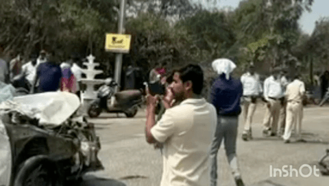 कर्जत: चौक-कर्जत रस्त्यावर एसटी बस व एर्टिगा कारची समोरासमोर धडक; कार चालक गंभीर जखमी