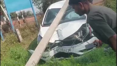 बदरवास: देहरदा-ईसागढ़ रोड़ पर दो कारों की भिड़ंत में 6 साल का मासूम समेत तीन घायल