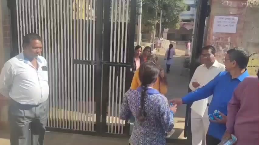 বান্দোয়ান: বান্দোয়ান গার্লস হাইস্কুলে পরীক্ষার্থীদের উৎসাহিত করতে বিশেষ উদ্যোগ
