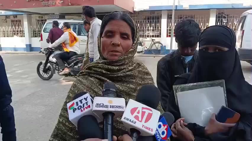 मांझा: माझा थाना क्षेत्र में झूठ का केस दर्ज कराने पहुंची महिला, एसपी को सुनाई आपबीती