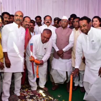 ಅಫಜಲ್ಪುರ: ಗಾಣಗಾಪುರದಲ್ಲಿ ತಂತುಕೇಶ್ವರ ದೇವಸ್ಥಾನ ಅನ್ನದಾಸೋಹ ಭವನಕ್ಕೆ ಮುಜರಾಯಿ ಸಚಿವ ರಾಮಲಿಂಗಾರೆಡ್ಡಿ ಅಡಿಗಲ್ಲು
