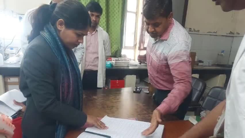 लवाण: लवाण उपखण्ड अधिकारी ने सामुदायिक स्वास्थ्य केंद्र का किया निरीक्षण, अव्यवस्थाओं के प्रति एसडीएम ने जताई गहरी नाराज़गी