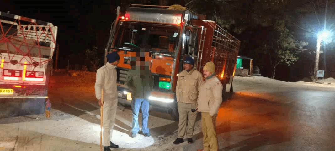 बेरीनाग: पिथौरागढ़ पुलिस ने नगर क्षेत्र में देर रात तक चलाया सघन चेकिंग अभियान
