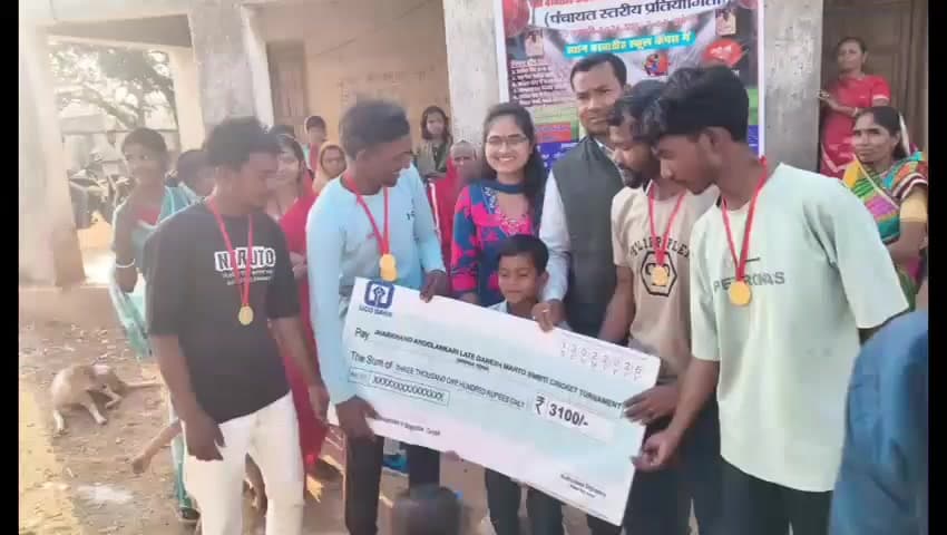बगोदर: बरवाडीह में झारखंड आंदोलनकारी की जयंती पर क्रिकेट मैच का आयोजन