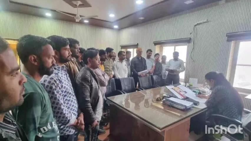 कुम्भलगढ़: कुंभलगढ़ में ई-मित्र संचालकों का गुस्सा फूटा, तकनीकी खामियों को लेकर एसडीएम को सौंपा ज्ञापन