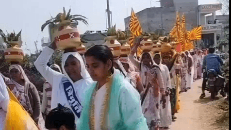 रूपवास: रूपवास में त्रिमूर्ति शिव जयंती पर प्रजापिता ब्रह्माकुमारी सेवा केंद्र से निकाली गई भव्य कलश यात्रा