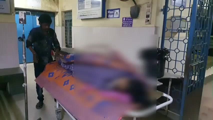 ইটাহার: শোবার ঘর থেকে এক যুবতীর ওরনা দিয়ে গলায় ফাঁস দেওয়া ঝুলন্ত দেহ উদ্ধার, চাঞ্চল্য ইটাহারের পতিরাজপুর গ্রামে