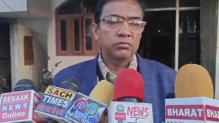 कांठ: सीएमओ ने छापा मारकर एक अस्पताल को किया सील, कांठ उर्दू अकादमी उत्तर प्रदेश की सदस्य की शिकायत पर डिप्टी सीएम कार्यालय