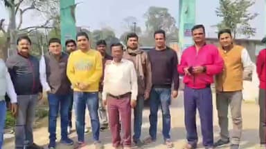 सुगौली: सुगौली क्षेत्र के एनएच पर तेज रफ्तार वाहनों ने स्थानीय लोगों के लिए समस्या खड़ी की, बेरिकेटिंग लगाने की उठी मांग