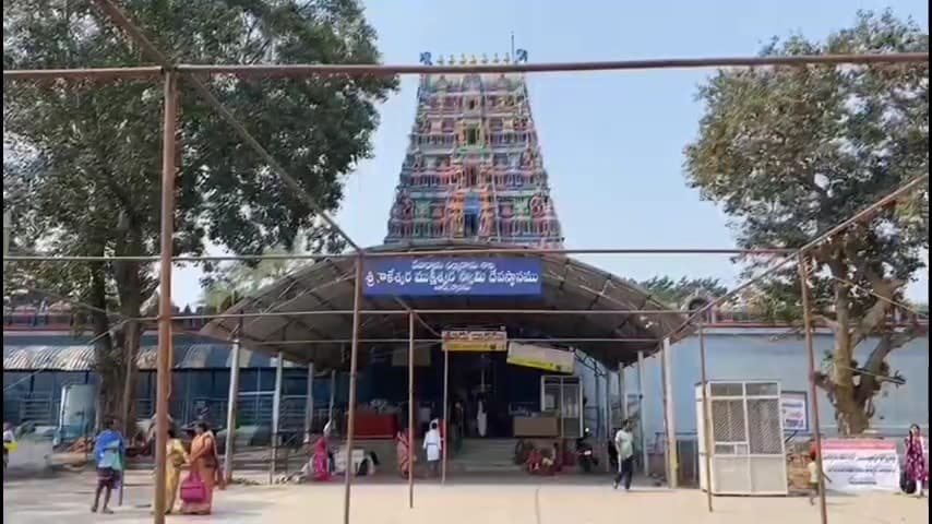 మహదేవ్​పూర్: మహాశివరాత్రి వేడుకలకు ముస్తాబ్ అవుతున్న కాలేశ్వర ముక్తేశ్వర ఆలయం