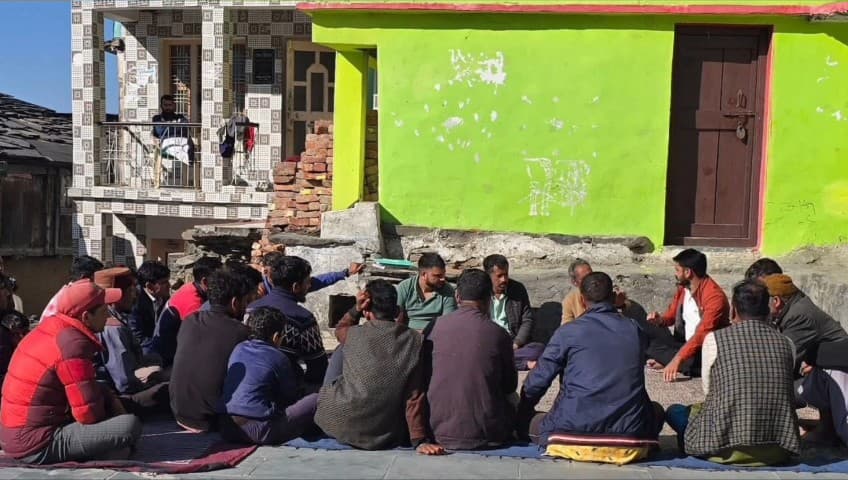 राजगढ़ी: नौगांव गोडर पट्टी के जांदणु गांव के ग्रामीणों ने शादी समारोह में शराब नहीं पिलाने का लिया फैसला