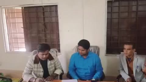 बरहरा: बड़हरा कोठी अंचल सह प्रखंड कार्यालय में चल रहे जनता दरबार का अनुमंडल पदाधिकारी ने किया औचक निरीक्षण