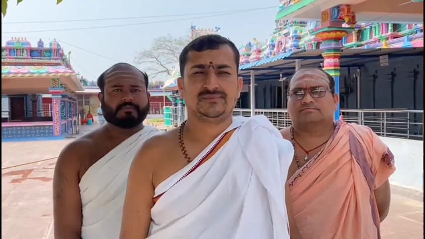 మహదేవ్​పూర్: మహాశివరాత్రి పండగ వేల పూజా కార్యక్రమాల వివరాలు వెల్లడించిన కాలేశ్వరం ఆలయ ప్రధాన అర్చకులు