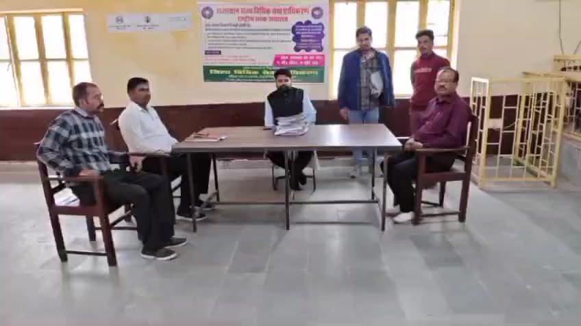 राजाखेड़ा: राजाखेड़ा में विशेष प्री लिटिगेशन लोक अदालत का आयोजन, एसबीआई के 6 प्रकरणों में पौने आठ लाख रुपये के अवार्ड पारित किए गए