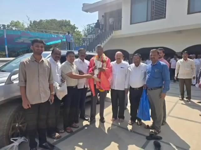 ಗೋಕಾಕ: ನಗರದಲ್ಲಿ ಸಾರ್ವಜನಿಕರ ಸಮಸ್ಯೆ ಆಲಿಸಿದ ಸಚಿವ ಸತೀಶ್ ಜಾರಕಿಹೊಳಿ