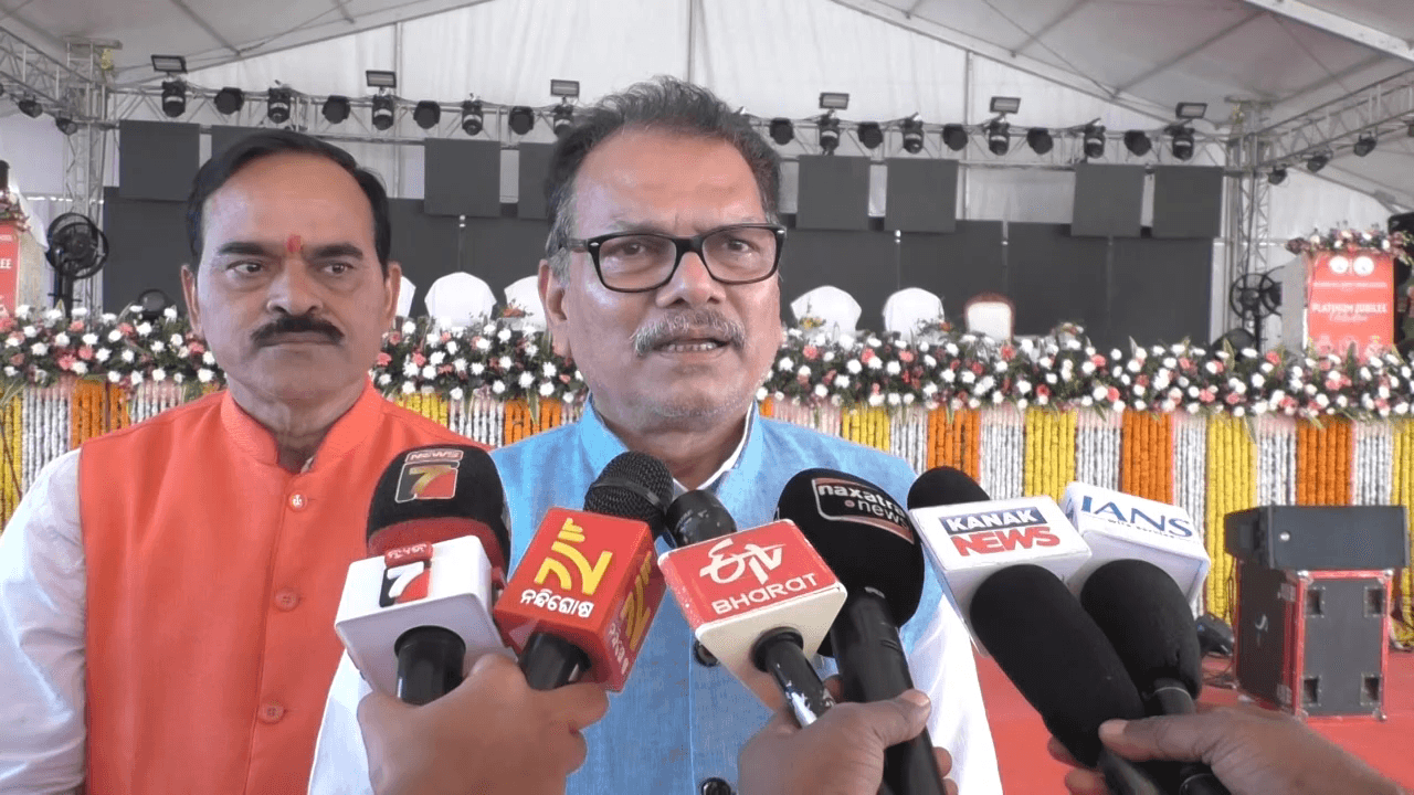 ବିଞ୍ଝାରପୁର: ଜରୀ ପଞ୍ଚାୟତ ବଧୂହତ୍ୟା ଘଟଣା,ସମସ୍ତ ଅଭିଯୁକ୍ତ ଗିରଫ,ଘଟଣାକୁ ନେଇ ବିଂଝାରପୁର ଥାନାରେ ଖୁଲାସା କଲେ ଏସଡିପିଓ