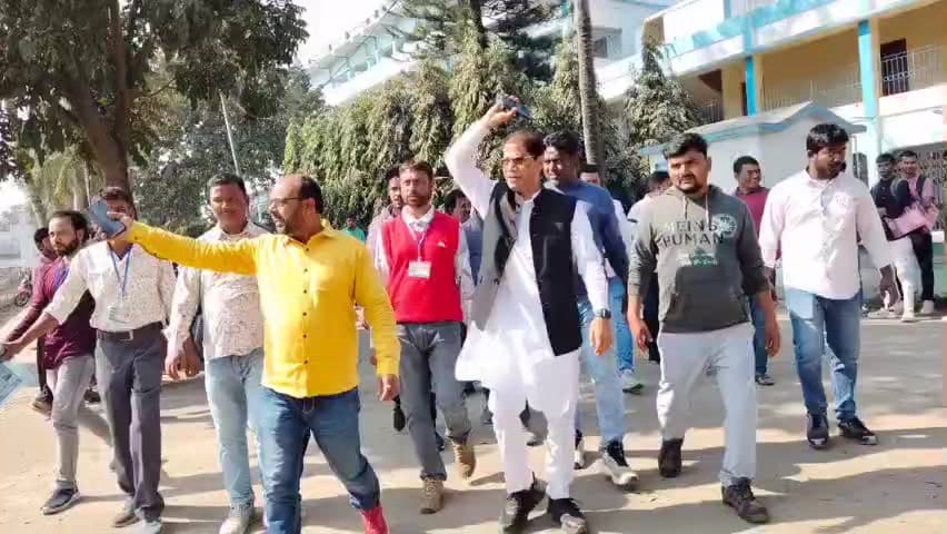 ফরাক্কা: বেওয়া এক নাম্বার অঞ্চলে কর্মী সভার আয়োজন বিধানসভা নির্বাচনকে সামনে রেখে