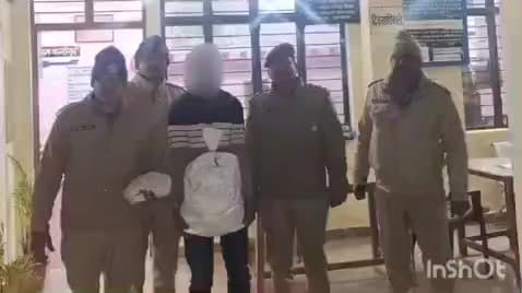 लमगड़ा: लमगड़ा पुलिस ने धौल कड़िया तिराहा जैंती के समीप शराब की अवैध तस्करी कर रहे एक व्यक्ति को किया गिरफ्तार