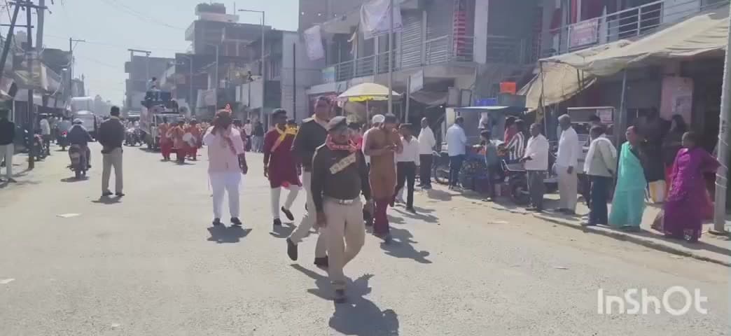 हरिहरगंज: महाराजगंज ठाकुरबाड़ी से शिव भक्तों ने पिपरा बगाही के लिए मां पार्वती व भगवान शिव का तिलक उत्सव निकाला