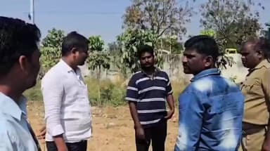 ಸಿಂಧನೂರು: ಅಕ್ರಮ ರಸಗೊಬ್ಬರ ಸಾಗಿಸುತ್ತಿದ್ದ ಚಾಲಕನ ವಿಚಾರಣೆ ಮಾಡಿದ ರೈತರು : ಕಕ್ಕಾಬಿಕ್ಕಿಯಾದ ಚಾಲಕ