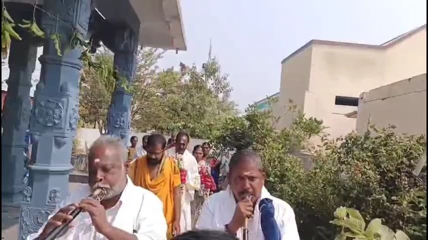 ఘన్​పూర్ ములుగు: బుద్ధారంలో నిర్వహించిన శివ పార్వతుల కళ్యాణ మహోత్సవంలో పాల్గొన్న ఎమ్మెల్యే గండ్ర దంపతులు