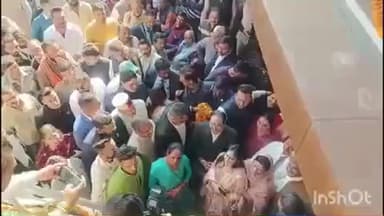 भोटा: केंद्रीय स्वास्थ्य, रसायन एवं उर्वरक मंत्री जगत प्रकाश नड्डा विधायक हमीरपुर आशीष शर्मा के निवास में पहुंचे