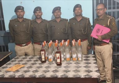 बिथान: गोठरा और महुली से लगभग 31 लीटर विदेशी शराब बरामद, एक व्यक्ति गिरफ्तार
