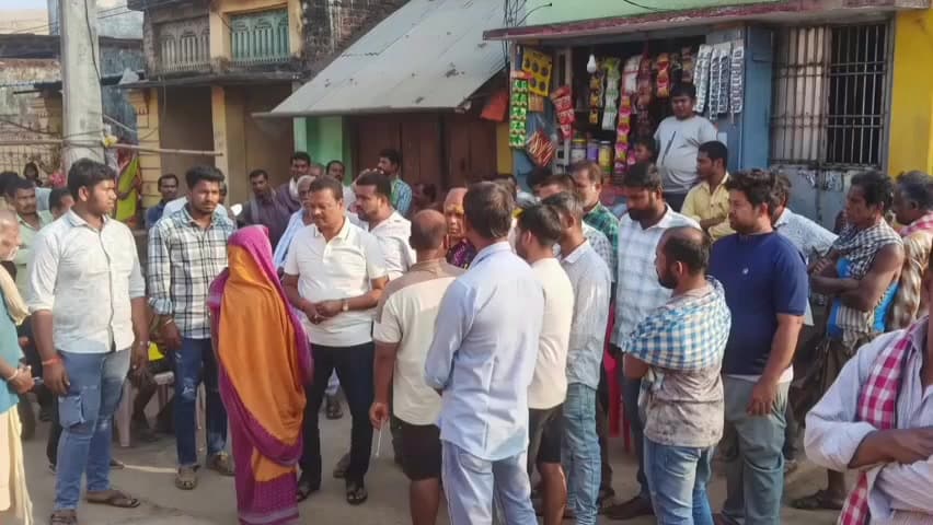 ପୋଲସରା: କରସିଙ୍ଗି ଗ୍ରାମରେ ଆକସ୍ମିକ ମୃତକଂକ ପରିବାର ନିକଟରେ ପହଞ୍ଚିଲେ ପୂର୍ବତନ ମନ୍ତ୍ରୀ