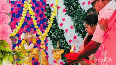 ರಾಣೇಬೆನ್ನೂರು: ಮಹಾ ಶಿವರಾತ್ರಿ ಪ್ರಯುಕ್ತ ಶಾಸಕ ಪ್ರಕಾಶ ಕೋಳಿವಾಡರಿಂದ ನಗರದ ಭೀಮನದೋಣಿ ಬಸವೇಶ್ವರ ಹಾಗೂ ಮಲ್ಲಿಕಾರ್ಜುನ ಸ್ವಾಮಿಗೆ ವಿಶೇಷ ಪೂಜೆ