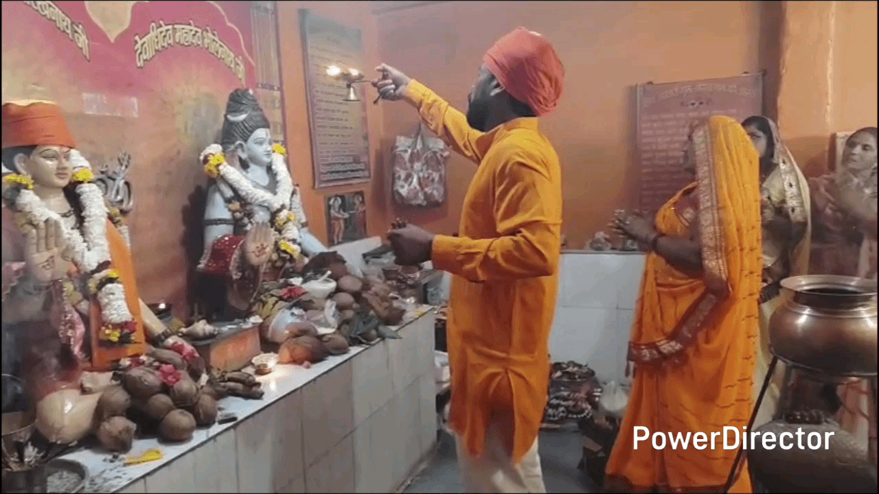 उमरेठ: गोरखनाथ धाम पटपड़ा में शिवरात्रि पर हुआ पूजन, देर शाम तक भक्तों ने किए दर्शन व अभिषेक