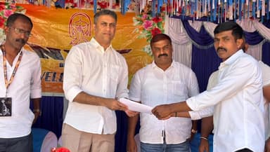 ವಿರಾಜಪೇಟೆ: ಬಿಟ್ಟಂಗಾಲದಲ್ಲಿ ಶಿವಾರಾತ್ರಿ ಪ್ರಯುಕ್ತ ಆಯೋಜಿಸಿದ್ದ ಕ್ರೀಡಾಕೂಟದಲ್ಲಿ ಪಾಲ್ಗೊಂಡ ಶಾಸಕ ಪೊನ್ನಣ್ಣ