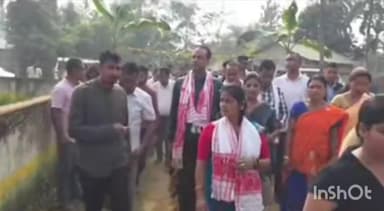 ছয়গাঁও: ছয়গাঁৱত নতুন পথ নিৰ্মাণ কাৰ্যৰ আধাৰশিলা স্থাপন কৰে বিধায়ক হেমাংগ ঠাকুৰীয়াই