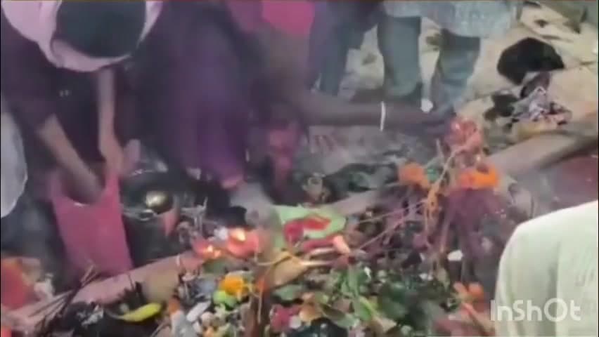 तोपचांची: गोमो के आरपीएफ शिव मंदिर और जीतपुर शिव मंदिर में महाशिवरात्रि पर श्रद्धालुओं की भारी भीड़