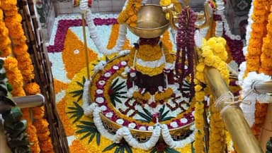 खिरकिया: खिरकिया के गुप्तेश्वर मंदिर में महाशिवरात्रि पर 70 हजार श्रद्धालु पहुंचे, विशेष दर्शन व्यवस्था की गई