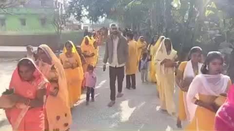 मशरक: महाशिवरात्रि पर चरिहारा और डुमरसन मंदिर में दो दिवसीय अखंड अष्टयाम को लेकर भव्य कलशयात्रा
