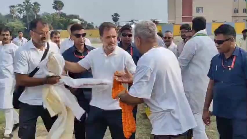 देश मांगै Rahul Gandhi ,अब ये #देश और स्वयं आप सभी, #बचने का एकमात्र #रास्ता सिर्फ और सिर्फ #राहुल #गांधी ही आपको एवं दे