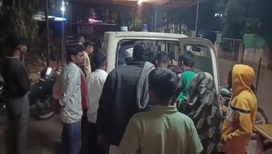 पानसेमल: सड़क हादसे में 3 घायल, प्राथमिक उपचार के बाद परिवार सोसायटी ने पानसेमल अस्पताल किया रेफर